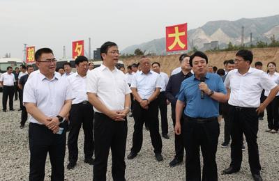 丁小強(qiáng)帶隊(duì)開展全市第二季度項(xiàng)目拉練檢查 聚焦金屬建筑裝飾材料制造，推動產(chǎn)業(yè)升級與高質(zhì)量發(fā)展